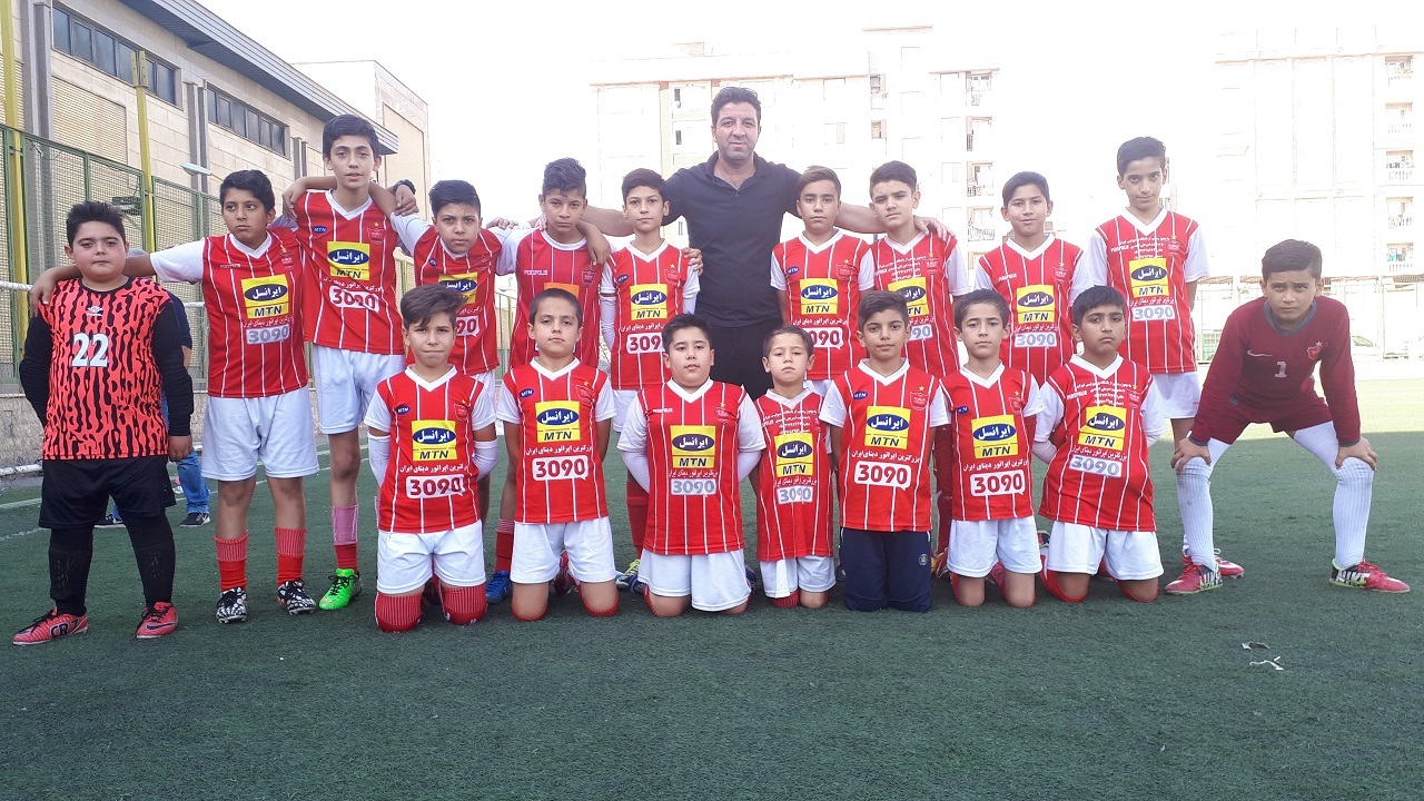 سلطانی طرح استعدادیابی بار مالی برای مدارس فوتبال پرسپولیس ندارد