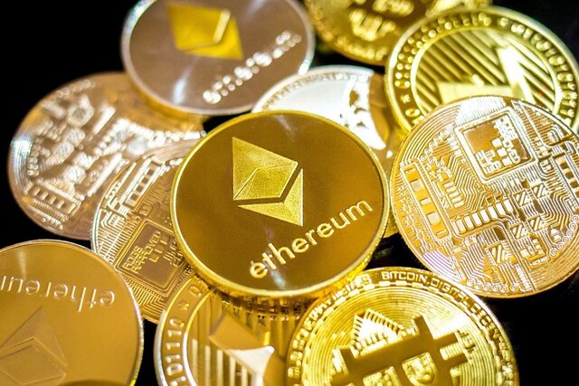 قیمت ارز‌های دیجیتالی در ۲۳ شهریور/ بیت کوین همچنان در نوسان