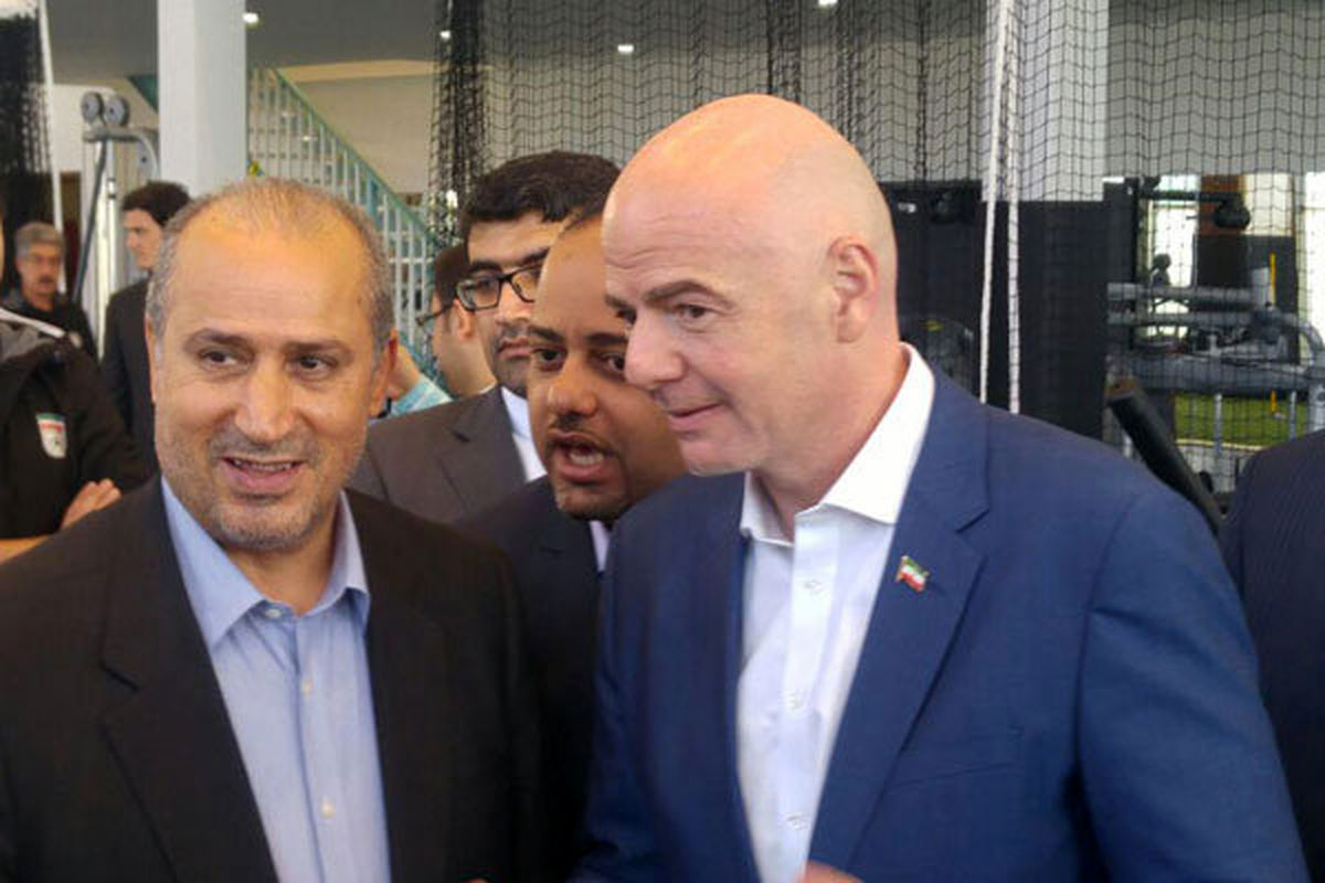 رئیس فیفا در ورزشگاه آزادی