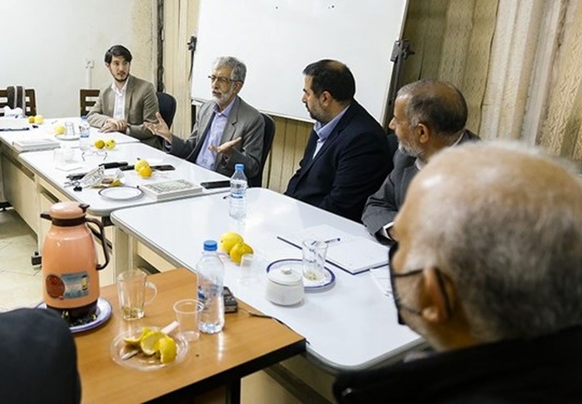 حداد عادل: انقلاب اسلامی علی‌رغم تحرکات دشمنان با قدرت به راهش ادامه می‌دهد 