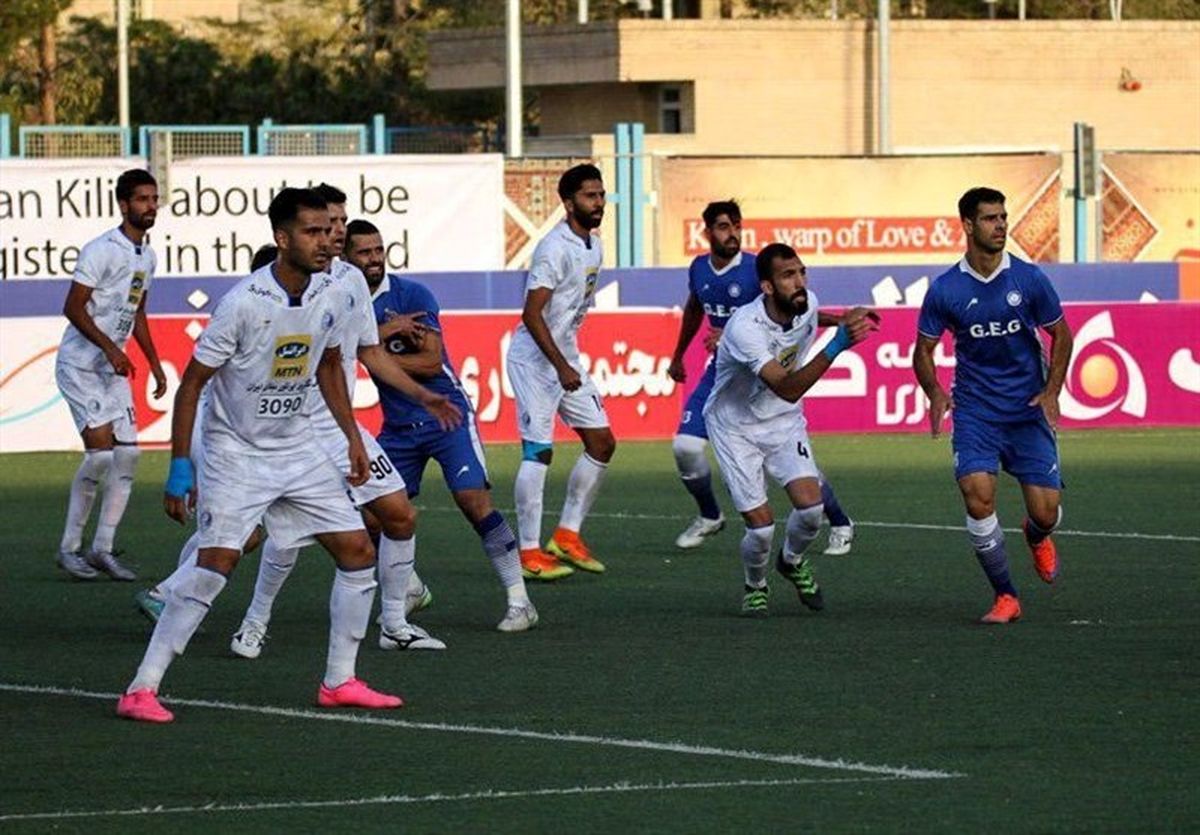 ادعای بازیکن گل گهر درباره گل دوم استقلال