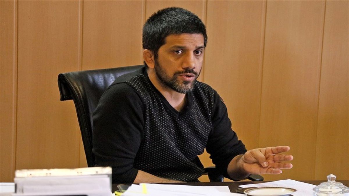 فردین‌بازی علیرضا دبیر برای تانک روسی