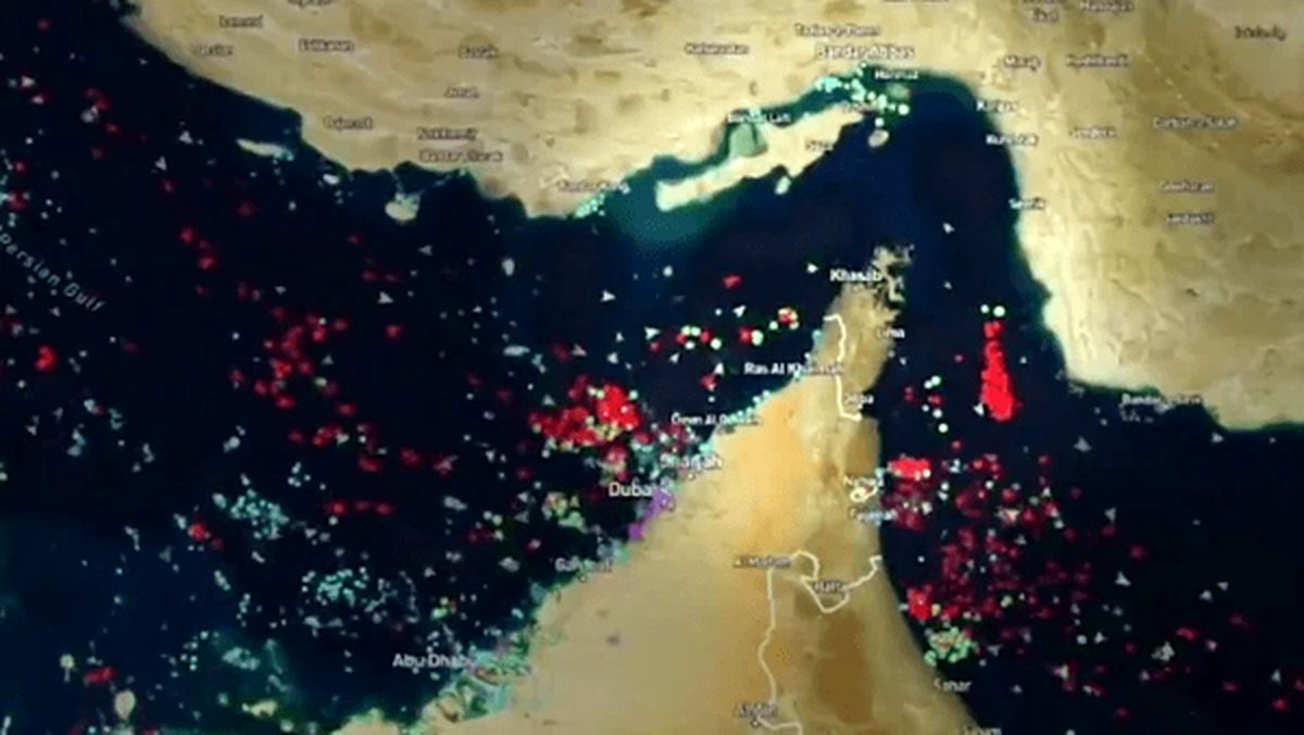 فایننشال‌تایمز: ۲۰ هزار دریانورد در خلیج‌فارس سرگردان هستند