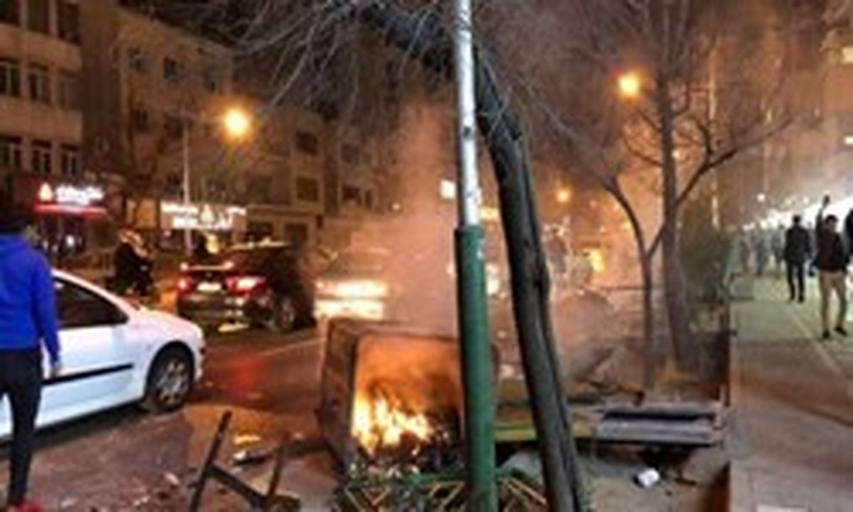  کشته شدن یک شهروند کرجی و دستگیری ۲۰ اغتشاشگر 