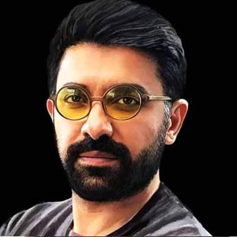  تیتراژ برنامه عصر شیرین از بابک افرا /صوت