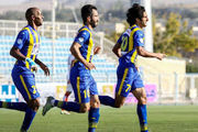 بازیکن سابق پرسپولیس با آبی پوشان تبریز تمدید کرد