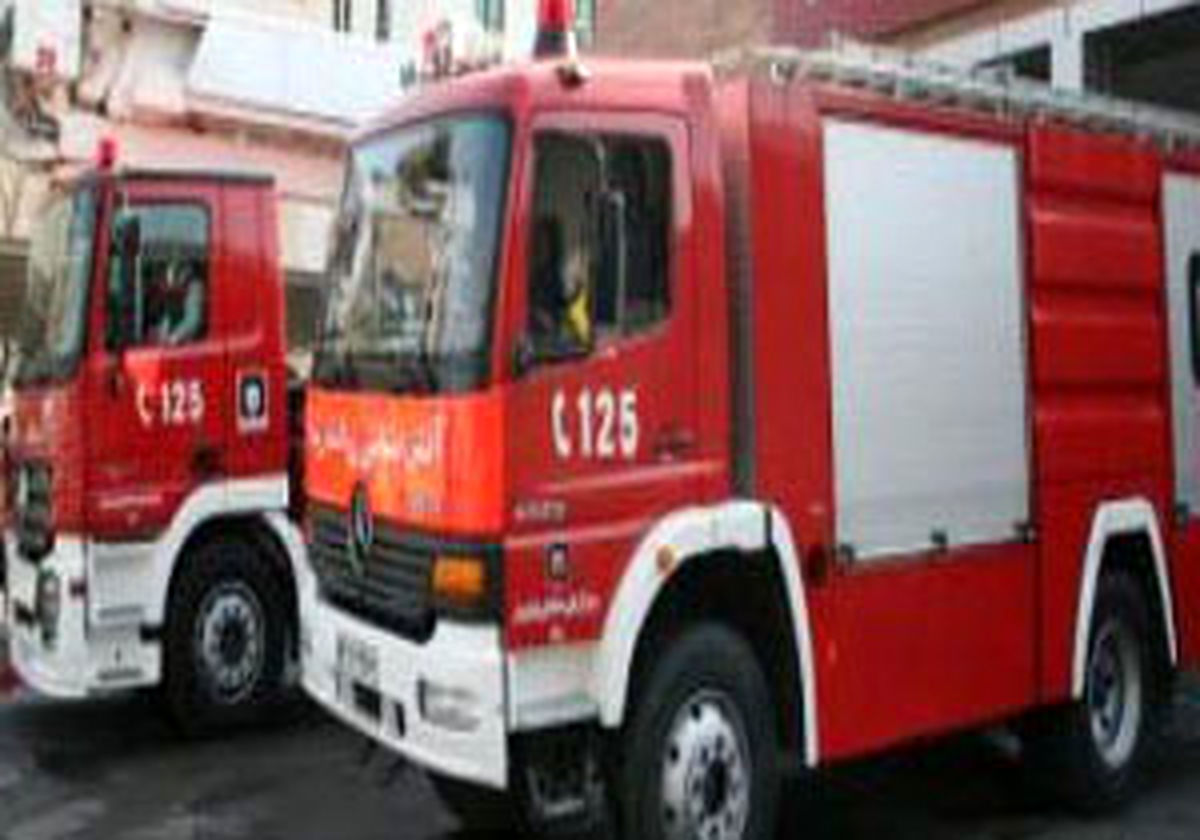 محبوس شدن ۱۰ نفر میان دود در دولت‌آباد + تصاویر