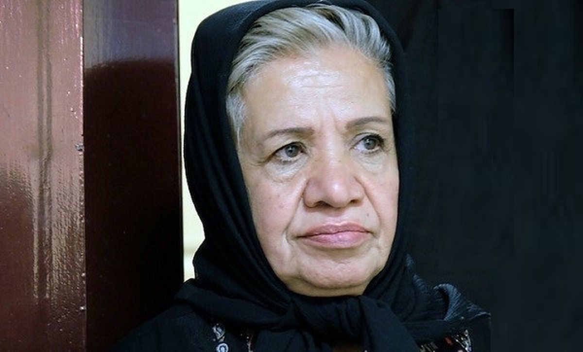 خانم بازیگر: من گوشت نمی‌خورم؛ چون پول ندارم که گوشت گرم بخرم