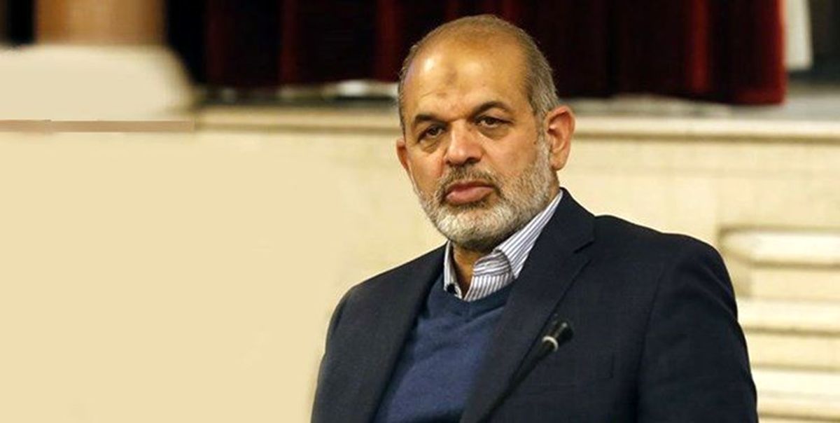 وحیدی: شهرداران با کمک شرکت‌های داخلی حمل و نقل شهری را تقویت کنند