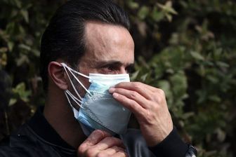 علی کریمی از نسرین مقانلو تشکر کرد