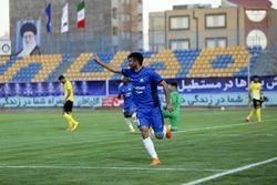 دلیل مذاکره بازیکن مورد نظر استقلال با پرسپولیس مشخص شد