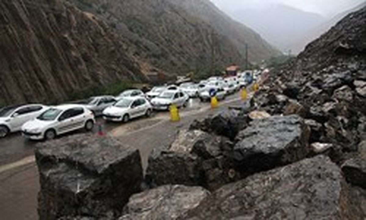 انسداد آزادراه تهران ـ شمال براثر وقوع سیلاب +جزئیات