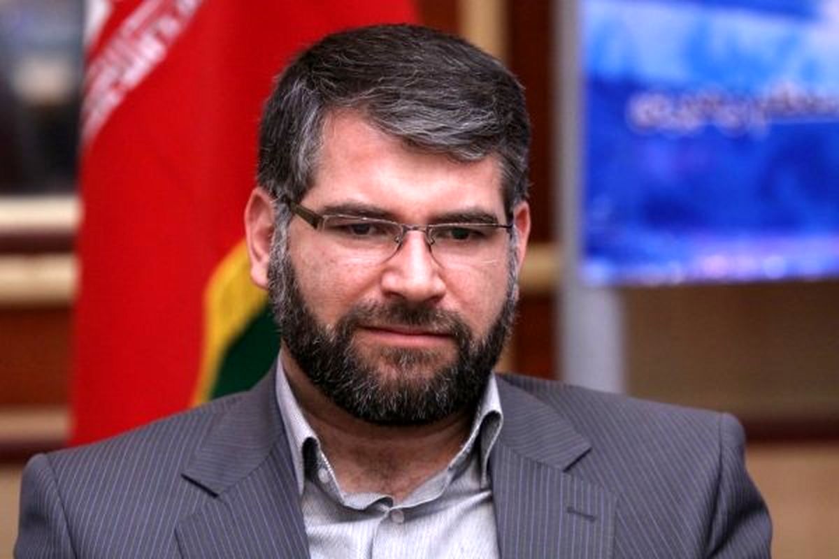 حضور رهبر انقلاب در مناطق زلزله‌زده رفتاری علی‌وار بود 