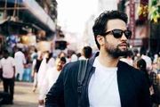 وقتی دختر بنیامین می خواهد برای مادر مرحومش دعا کند/ عکس