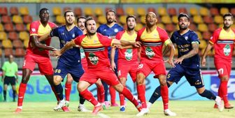 درگیری بازیکنان  فولاد و گل‌گهر در دقایق پایانی