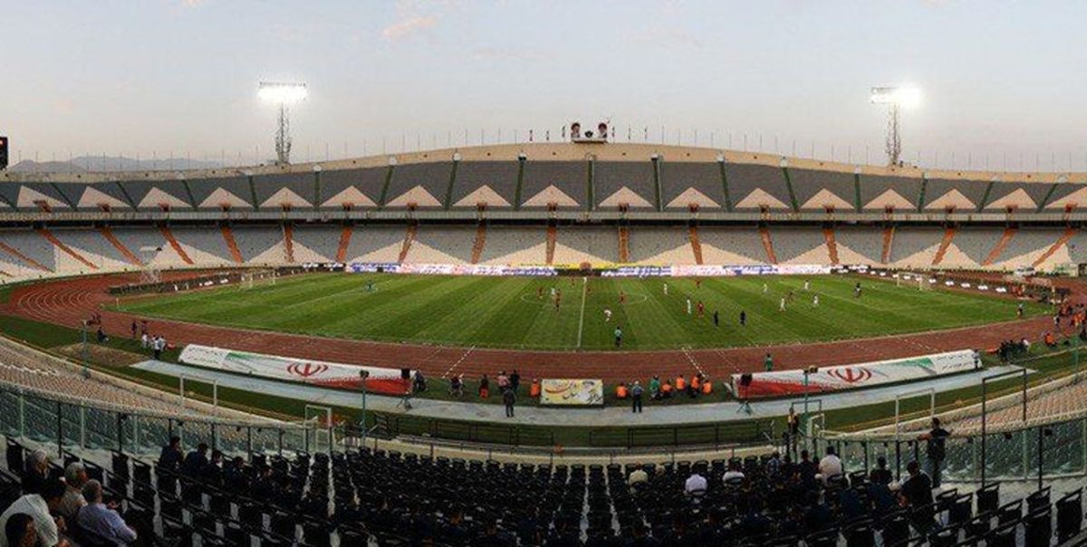 
ضدعفونی کردن ورزشگاه آزادی قبل از بازی پرسپولیس
