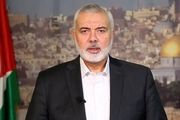اعلام خبر شهادت اسماعیل هنیه از بلندگوها در کرانه باختری/فیلم