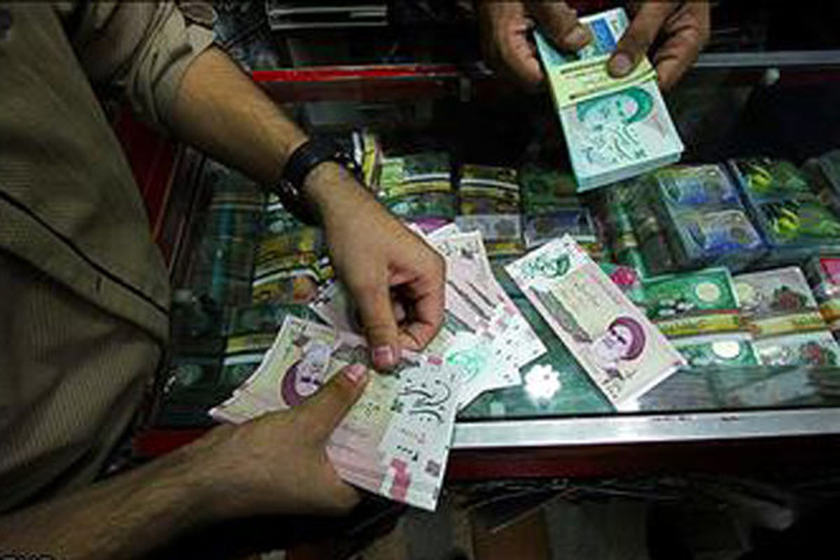 رونق فروش اسکناس‌ها کم یاب در بازار سیاه 