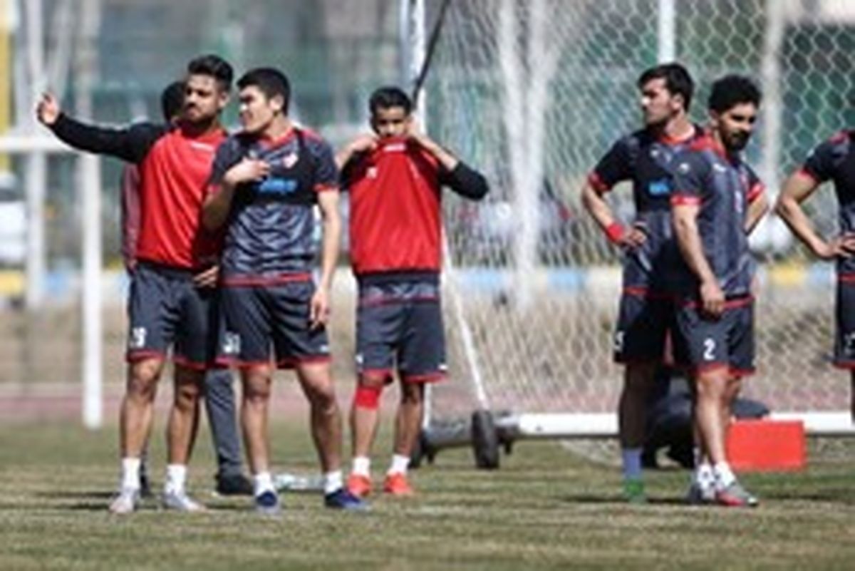 سرگردانی دوازده ساعتی مربی پرسپولیس در ترکیه
