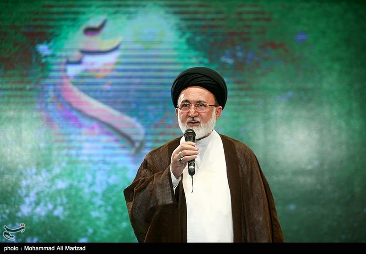 خدمت کردن هیچ گاه زمان ندارد