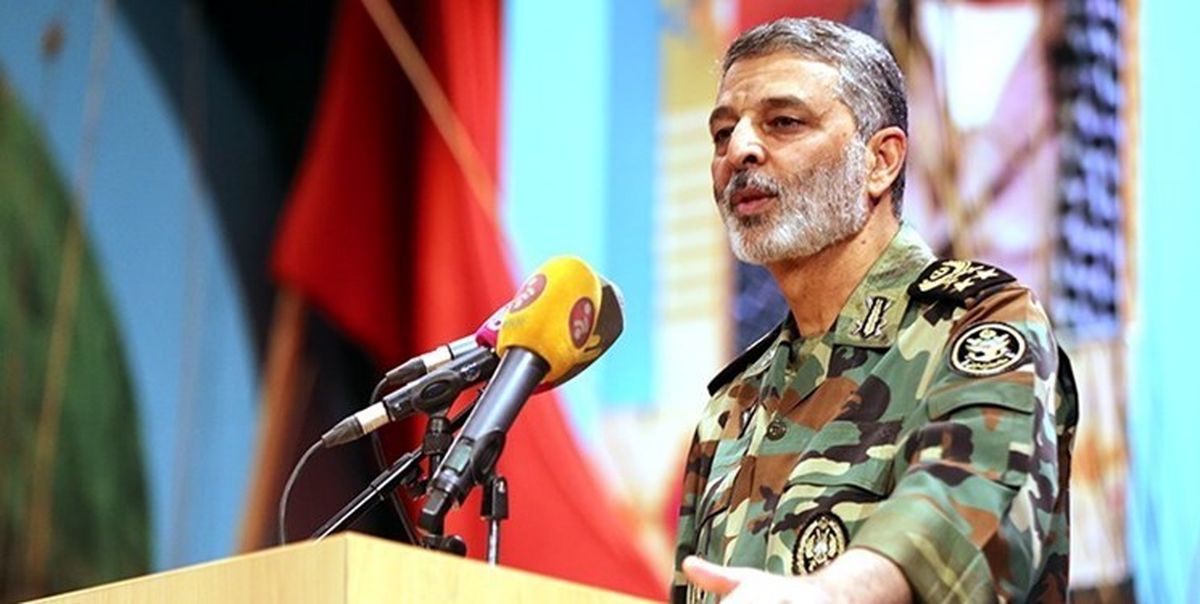 توضیحات فرمانده کل ارتش درباره انهدام پهپاد متجاوز