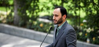 «عیسی کلانتری» از دبیری ستاد احیای دریاچه ارومیه برکنار شد
