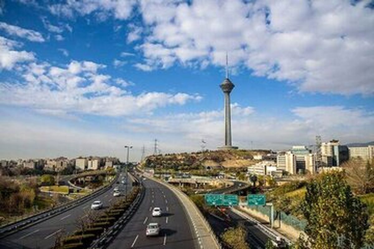 هوای تهران همچنان در وضعیت قابل قبول 