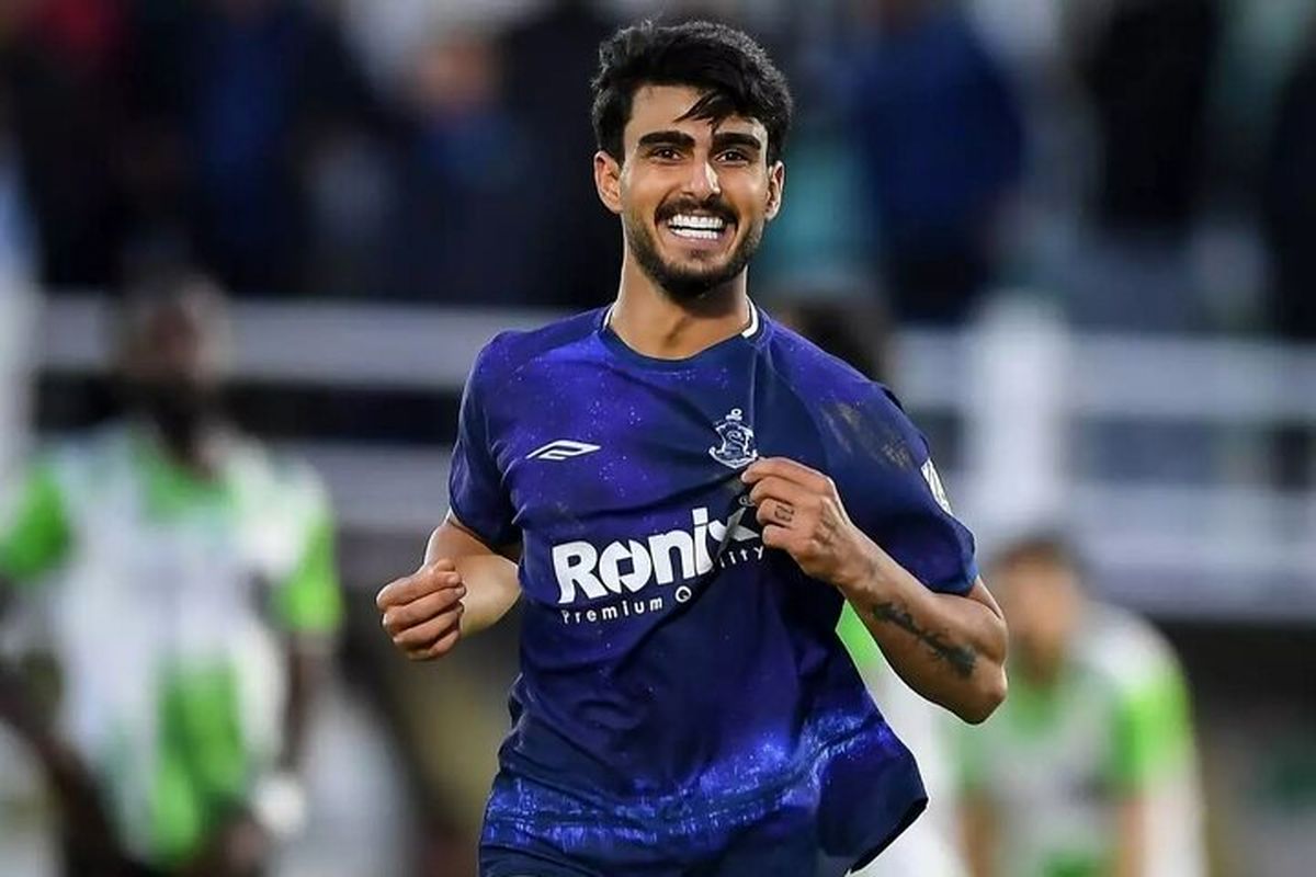 جنجال‌های نقل و انتقالاتی در استقلال و پرسپولیس