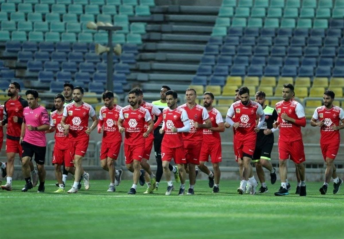 تصاویر عجیب‌ترین تمرین پرسپولیس؛ بدون حتی یک لبخند!