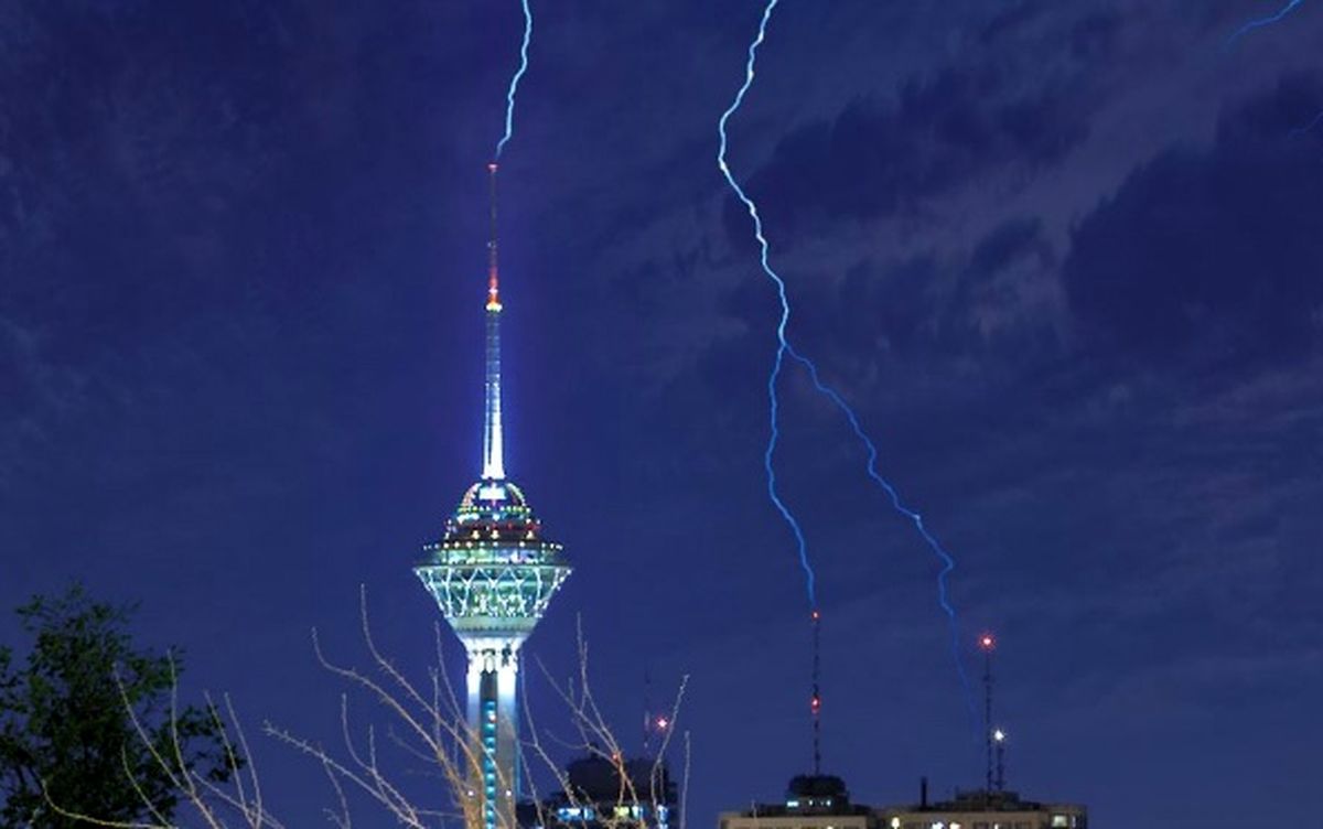 احتمال وقوع تندر و آذرخش در تهران
