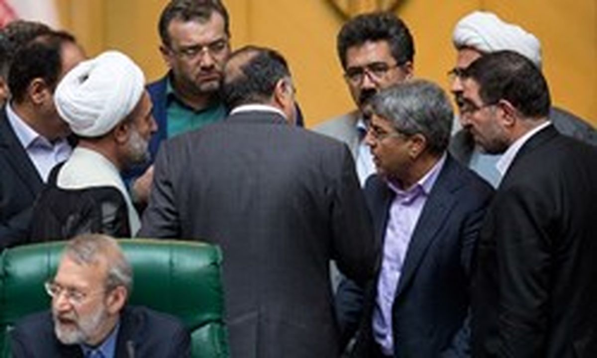 برنامه برخی نمایندگان برای استیضاح رئیس جمهور