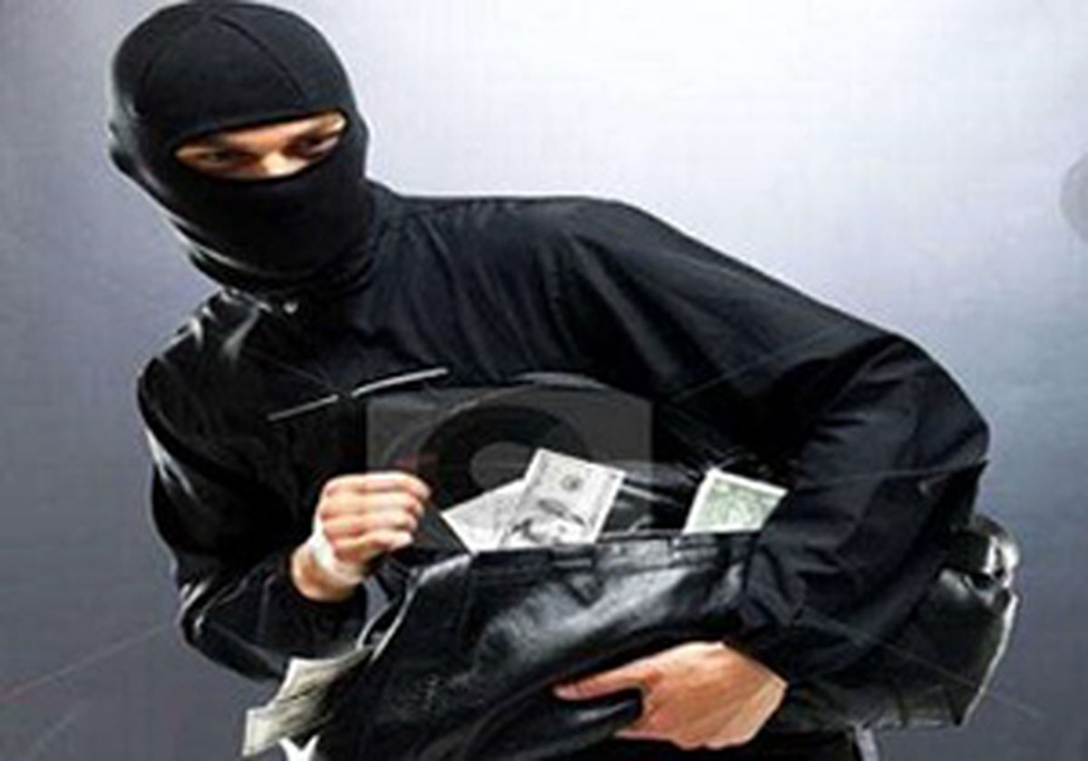 سارقان
مسلح طلا فروشی ها در دام پلیس
