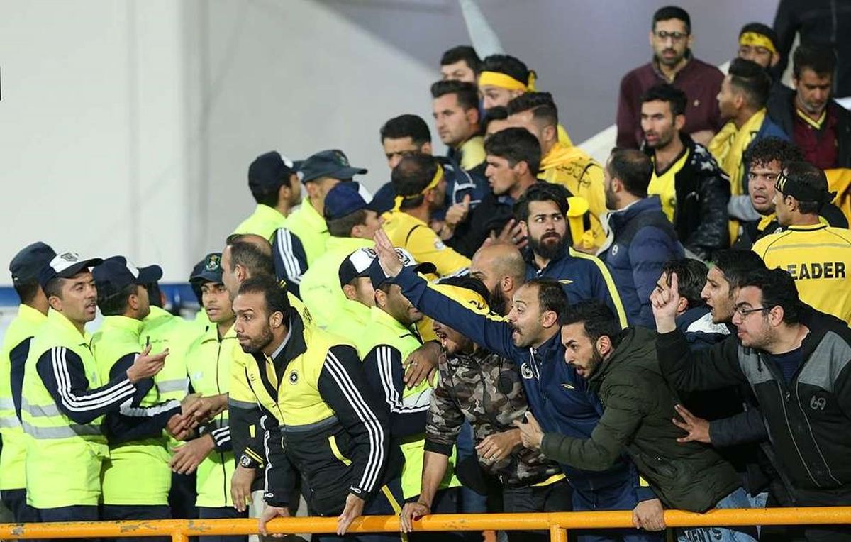 مصدومیت ۲۴۵ نفر در بازی سپاهان و پرسپولیس