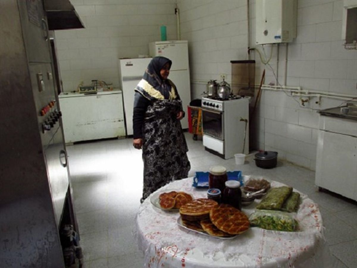 21 بانوی سرپرست خانوار مشغول به کار شدند