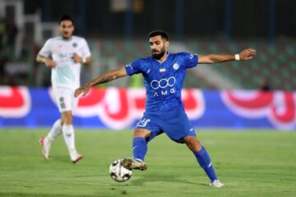 حضور آقاسی در باشگاه استقلال