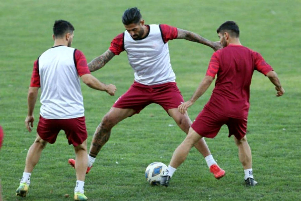 کنایه پرسپولیسی‌ها به مدعیان قهرمانی!/ این هم جام ششم ...