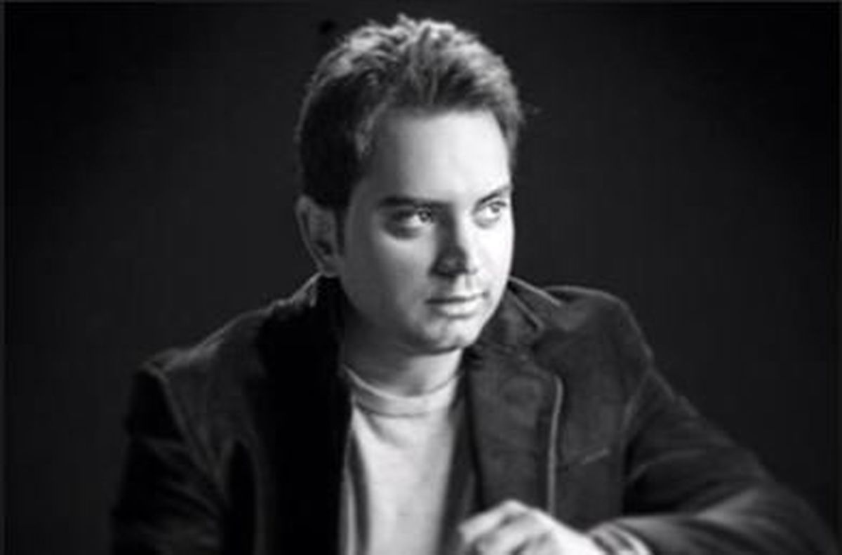 خواننده جوان پاپ زیر تیغ جراحی/ عکس