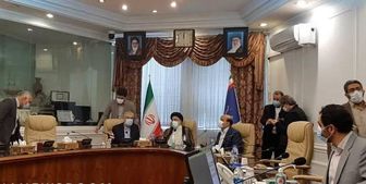 حضور سرزده رئیسی در وزارت نفت برای پیگیری وضعیت سوخت‌‌رسانی به مردم