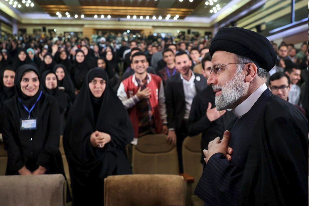 رئیس‌جمهور: دانشگاه اتاق فکر دولت است