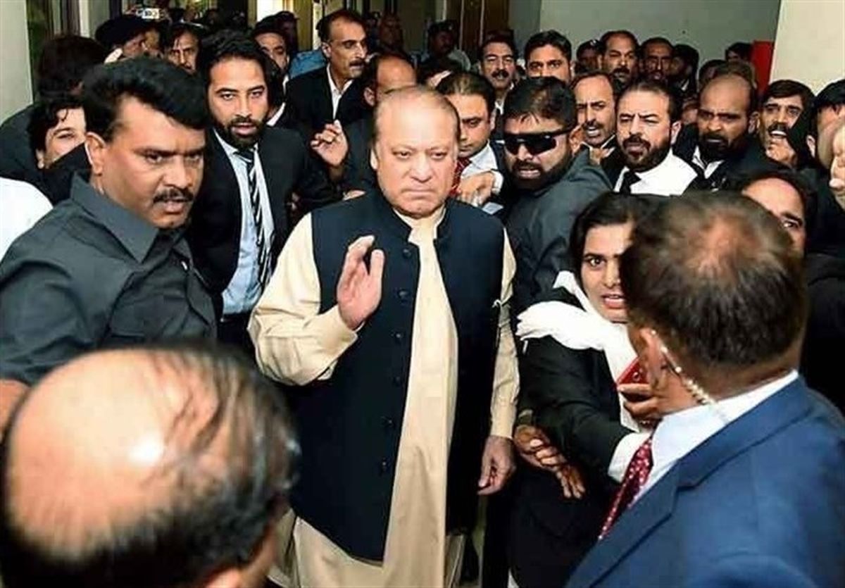 نوازشریف و دخترش به پاکستان بازنگشتند