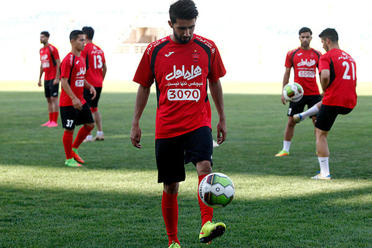 قراردادم را با پرسپولیس تمدید نمی‌کنم! /پیشنهادهای بهتری دارم