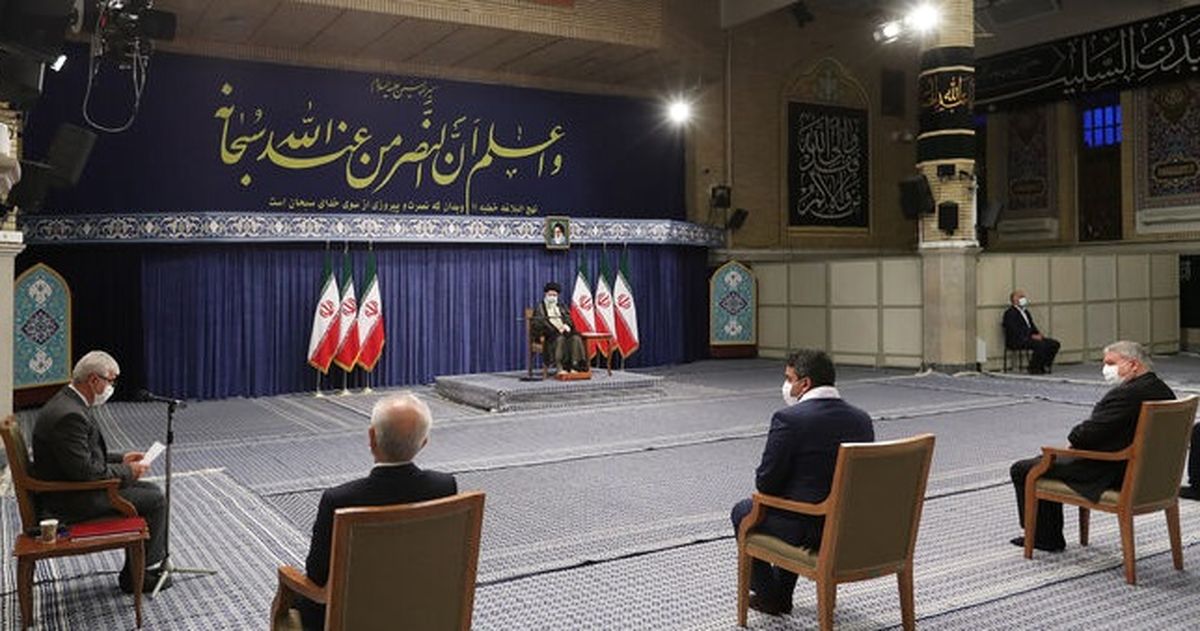 حدیث نوشته شده بر کتیبه حسینیه امام خمینی (ره)/عکس