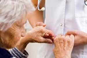     علائم اولیه بیماری پارکینسون