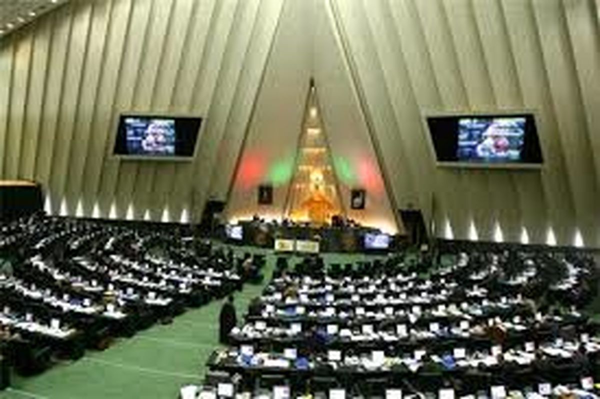 آیا مسئولان دارای گرین کارت رسوا می شوند؟!