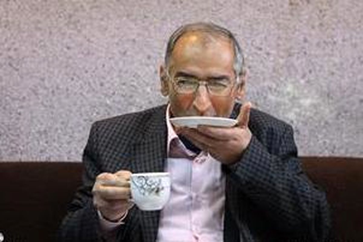 سیاسی‌کاری، دو بار استخدام است نه اخراج از شغل دوم