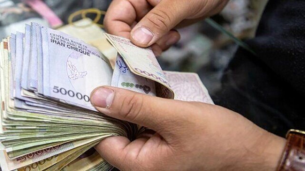 خبر خوش آقای وزیر/ افزایش ۴۵ درصدی حقوق

