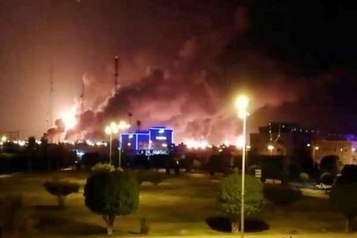 حمله پهپاد‌های یمنی‌ها به تاسیسات نفتی آرامکو چه پیامد‌هایی را به دنبال دارد؟