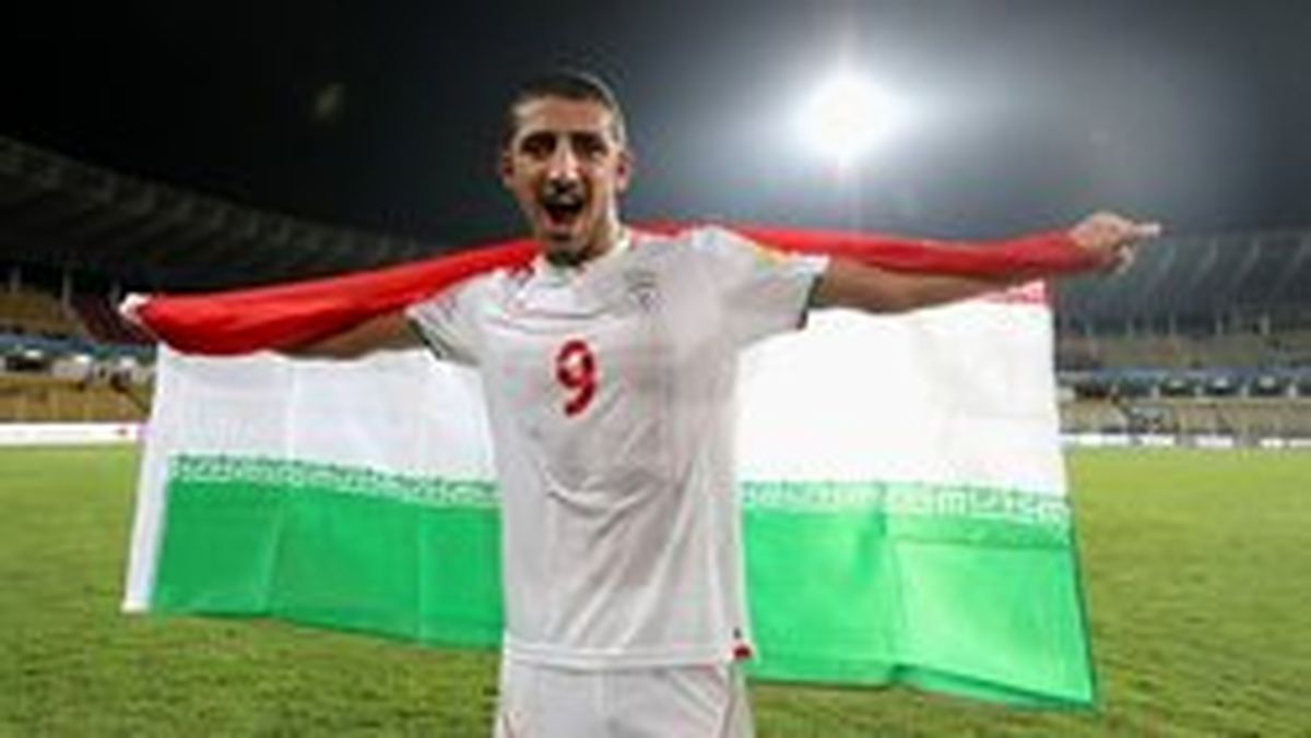 صیادمنش: بزرگان استقلال مدام به من تذکر می‌دهند