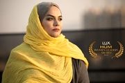 تیپ خاص نرگس آبیار در افتتاحیه فیلم سینمایی آبجی /عکس