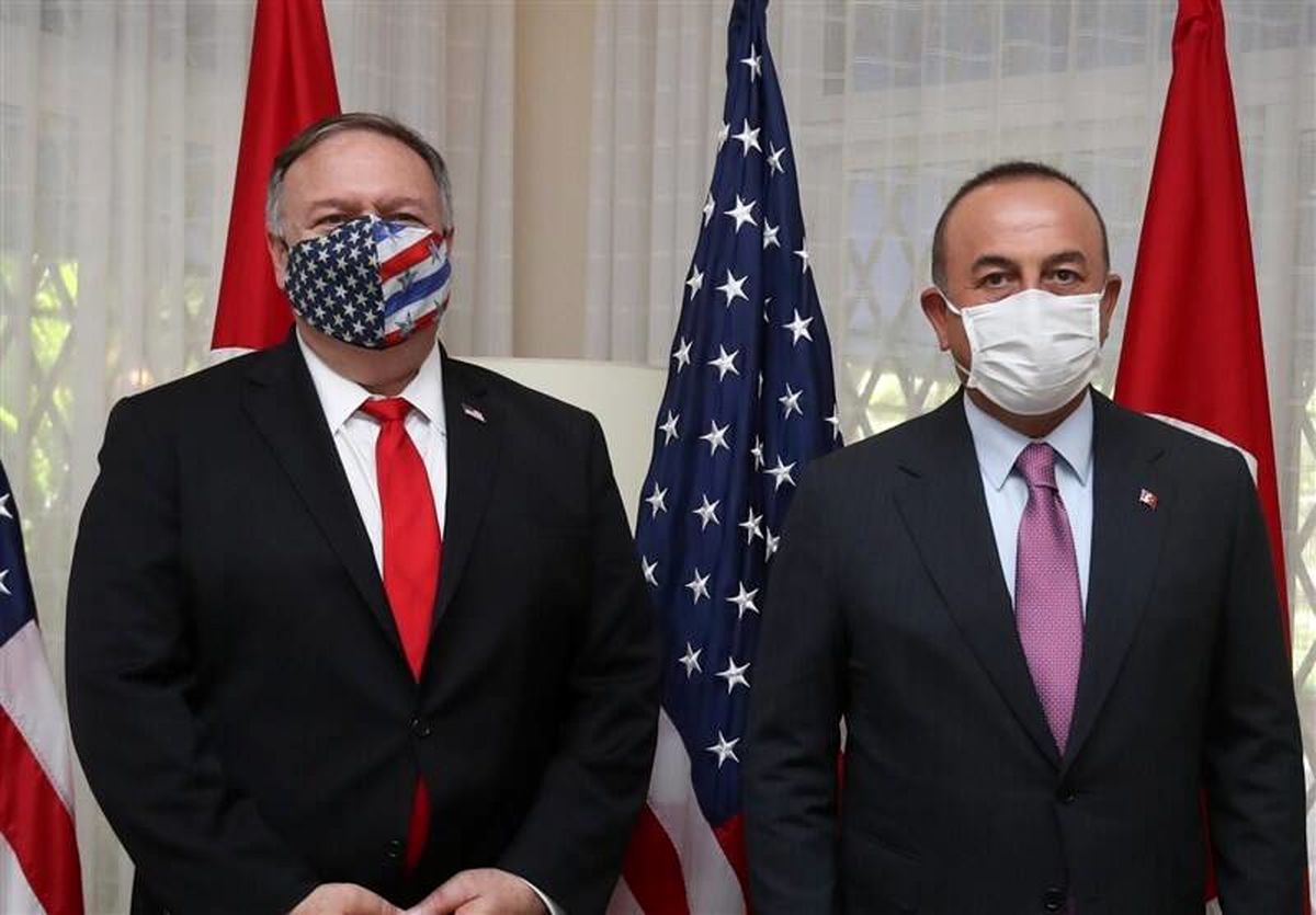تنش لفظی پامپئو و چاووش اوغلو 